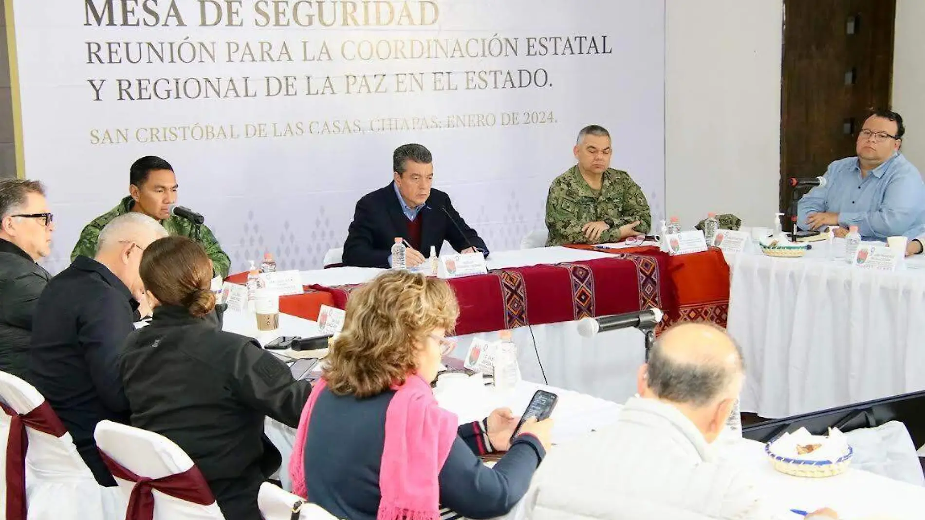 gobernador de Chiapas en la mesa de seguridad